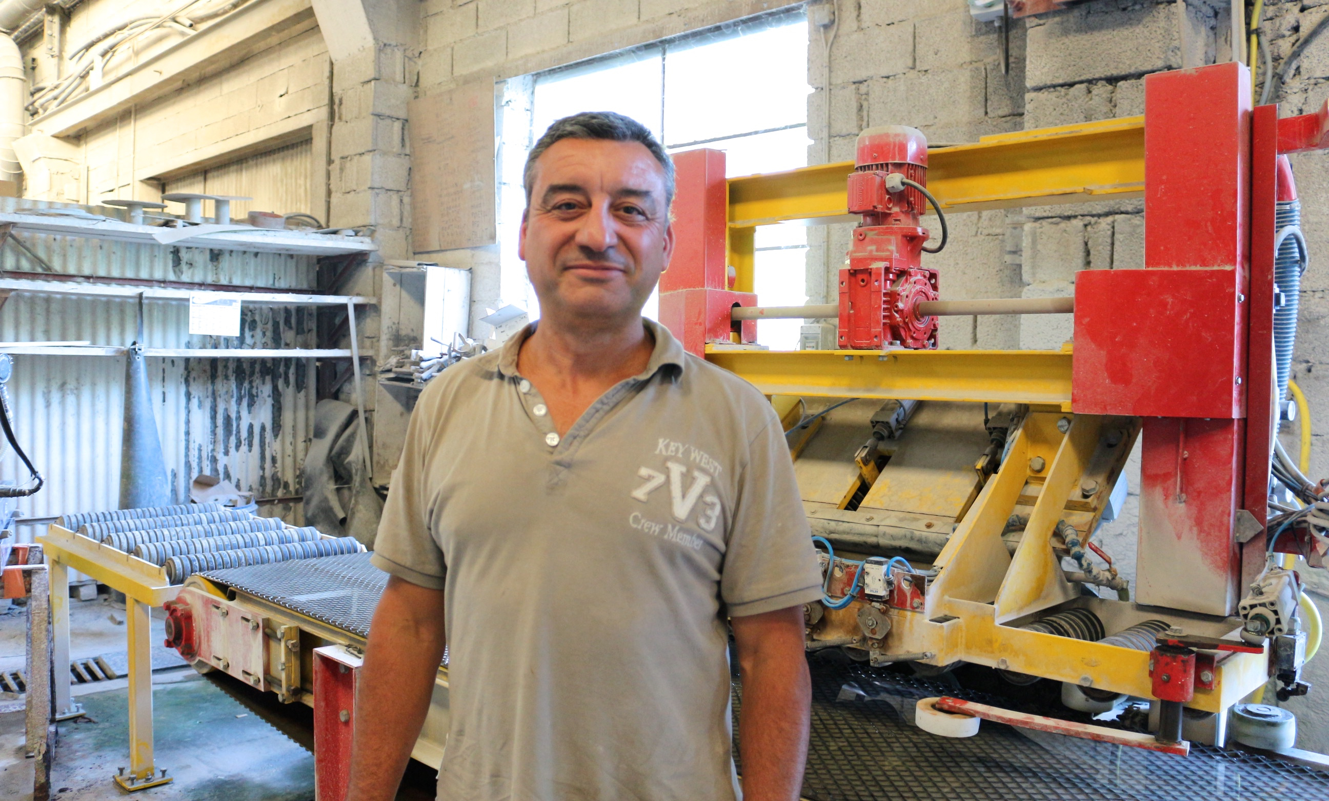 Philippe SENEGAS propriétaire de la carrière qui accueille le pilote Intraterra et dirigeant d’un atelier de transformation de granit.